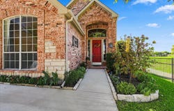 6401 Hampton Court, The Colony, TX 75056