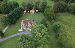 140 Grove St, Cedar Bluff, VA 24637