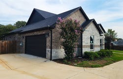740 Arledge Street, Azle, TX 76020