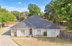 301 Morrison Court, Euless, TX 76039