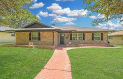 5429 Enderly Place, Dallas, TX 75227
