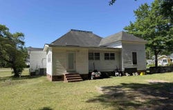 701 E Harrison St, Dillon, SC 29536