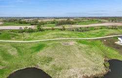 Fox Drive lot: 20, Williamsburg, IA 52361