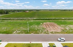 417 N LEON AVE, ELSA, TX 78543
