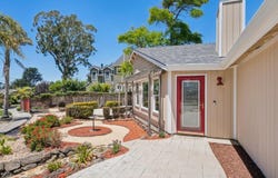 407 Columbus ST, HALF MOON BAY, CA 94019