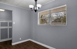 317 S Chiltipin Street, Sinton, TX 78387