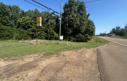 900 S Applegate Street, Winona, MS 38967