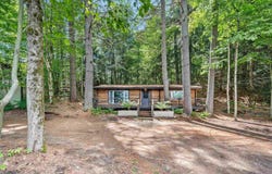 17 Middle Pines Road, Warren, VT 05674