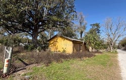 1219 N Paris St, Bell, FL 32619