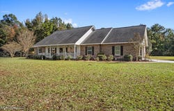2118 Paulding Road, Leakesville, MS 39451