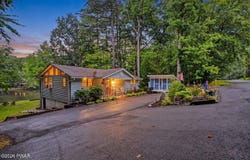 135 Outer Drive, Dingmans Ferry, PA 18328