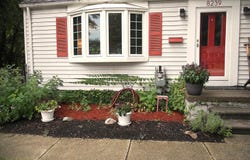 8239 Garbor Drive, Warren, MI 48093