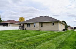 1202 Clairmont Circle, Sergeant Bluff, IA 51054