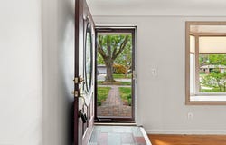 29503 Dover Avenue, Warren, MI 48088