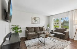 875 LARKDALE Row, Wauconda, IL 60084
