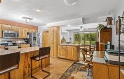 1261 GAVIN Road, NEENAH, WI 54956