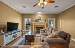 14 Oak Tree Circle, Conway, AR 72032
