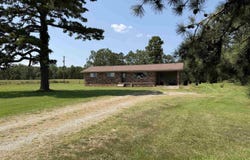 864 Edgemont Rd, Quitman, AR 72131