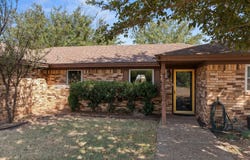 1511 Cactus Drive, Levelland, TX 79336