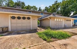 210 NW Nottingham Drive, Blue Springs, MO 64014