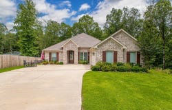 6533 Castle Ridge, Benton, AR 72019