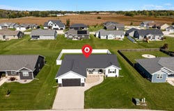 3424 E RUBYRED Drive, APPLETON, WI 54913