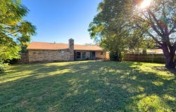 1613 Edge Hill Road, Benbrook, TX 76126