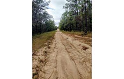 165 7th Way, Interlachen, FL 32148