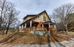 26 Sloan St, Franklin, NC 28734