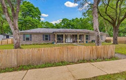6628 Hinote St, Milton, FL 32570