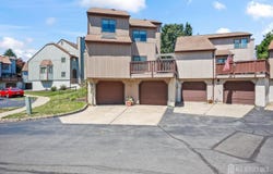 89 Diamond Lane, Old Bridge, NJ 08857