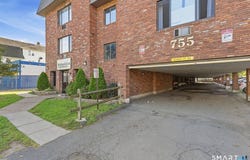 755 Wethersfield Avenue, Hartford, CT 06114