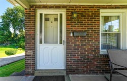 156 Central Ave, N Versailles, PA 15137