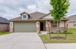 371 Park Lane, Harrah, OK 73045