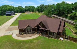 100 Woodbridge Cove, Broken Bow, OK 74728