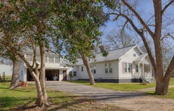 309 Anderson St, Schulenburg, TX 78956
