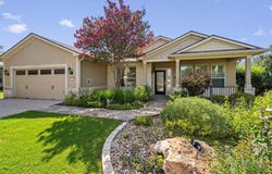 300 Pipe Creek Ln, Georgetown, TX 78633