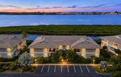 1249 EDGEWATER Circle, BRADENTON, FL 34209