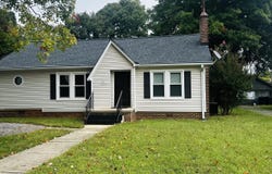111 W Summit Avenue, Burlington, NC 27215
