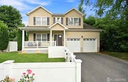 18 Kendall Road, East Brunswick, NJ 08816