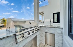 6536 SIMONE SHORES Circle, APOLLO BEACH, FL 33572