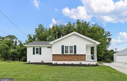 17 VARMAR DR, NEW CASTLE, DE 19720