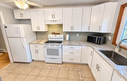 185 Porter Lake Dr, Springfield, MA 01106