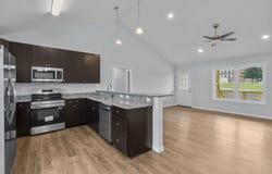 255 HOLLY HILL ST, BROADWAY, VA 22815