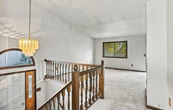 513 Upper Wood Way, Burnsville, MN 55337
