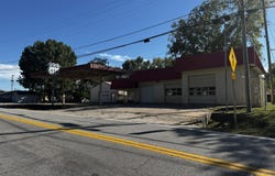 210 N Hemphill Avenue, Crane, MO 65633