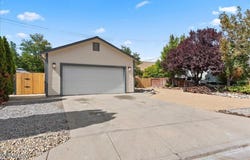 7295 Lindsey Lane, Sparks, NV 89436