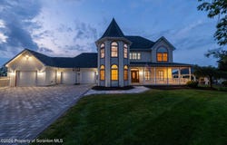 2 Mia Cara Drive, Scranton, PA 18505