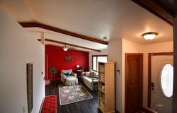 204 Georgetown Dr, Glendive, MT 59330