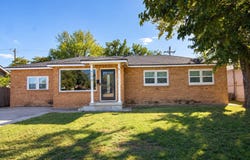 913 E 8TH Street, Dumas, TX 79029-5203